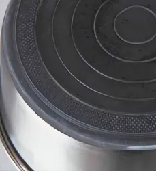 Miska nerez s gumovou základnou 2,5 l / 24 cm TRIXIE