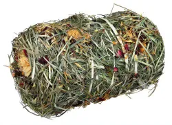 Natur Snack -přírodní váleček ze sena s květy pro hlod. 200g TRIXIE