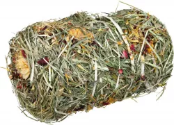 Natur Snack -přírodní váleček ze sena s květy pro hlod. 200g TRIXIE