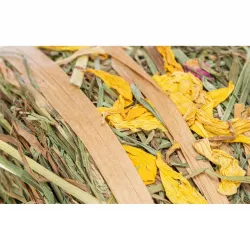 Natur Snack - váleček sena s květy, 500g TRIXIE