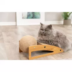 Škrabací rampa s míčem, 40 × 17 × 20 cm, dřevo/karton/sisal TRIXIE