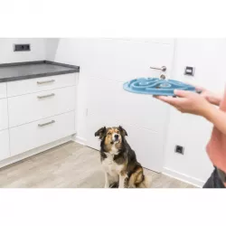 Protihltací talíř Slow feeding TRIANGL, k pomalému krmení, TPE, ø 28 cm, modrá